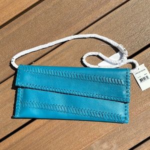 NWT Carlos Falchi magnetic leather clutch